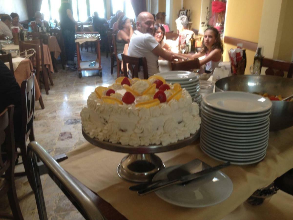 Hotel La Milanese ピエトラ・リーグレ エクステリア 写真